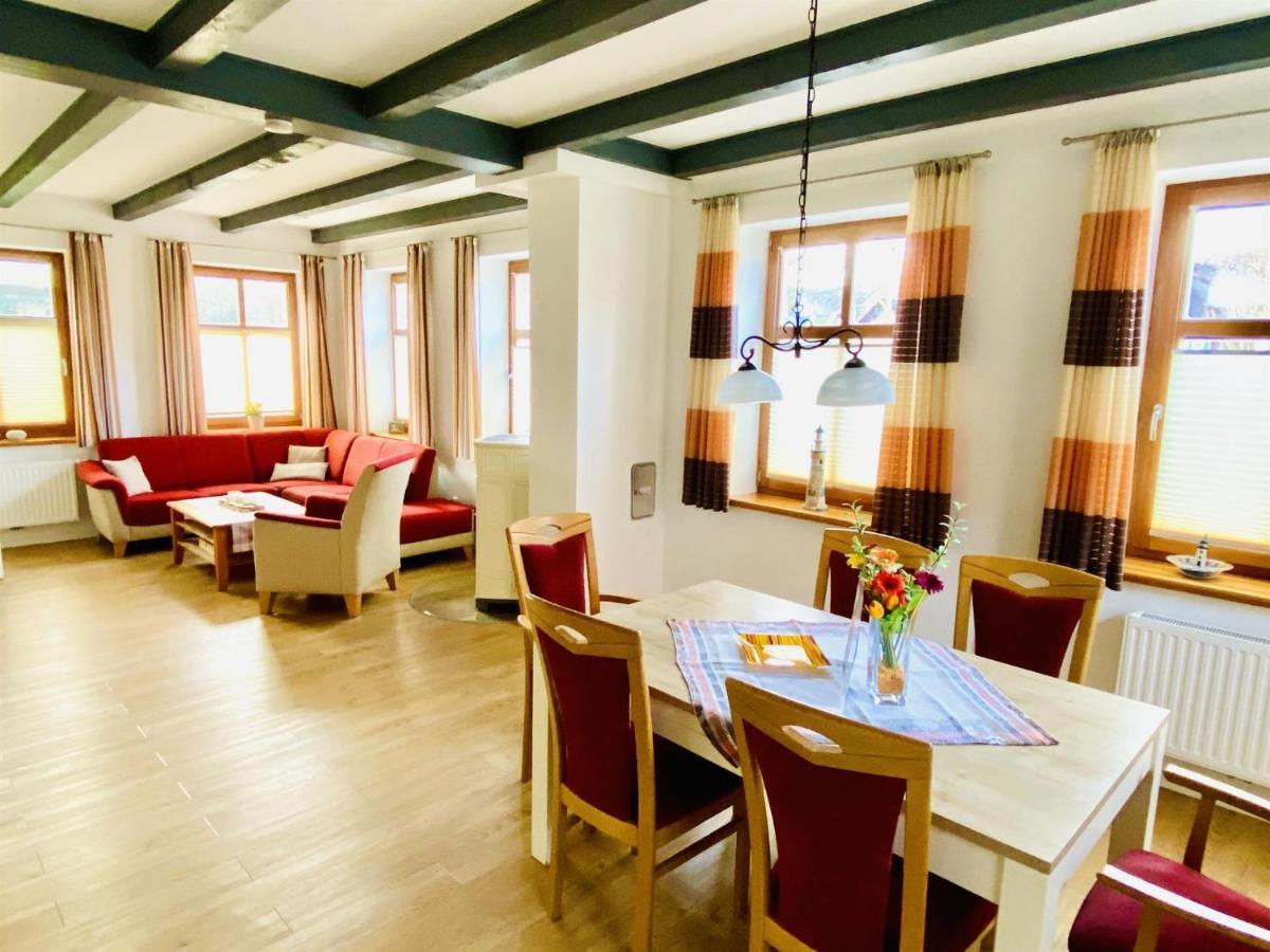 Oltmanns Ferienhaus Bummert Am Hafen Greetsiel Exterior foto